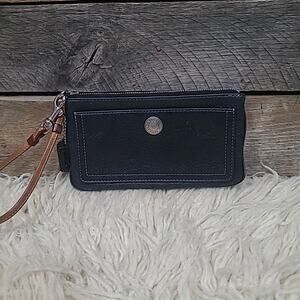 COACH Chelsea Black Pebbled Leather Zip Wristlet Wallet 7 x 4.5 in.